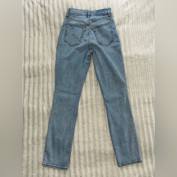 Abercrombie & Fitch 90’s Slim Straight Ultra High Rise Jeans • 25 Short - Picture 4 of 12